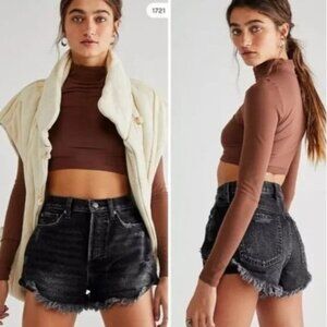 We The Free People Lasso Black Denim Short Jean Distressed Raw Bottom Hem 26